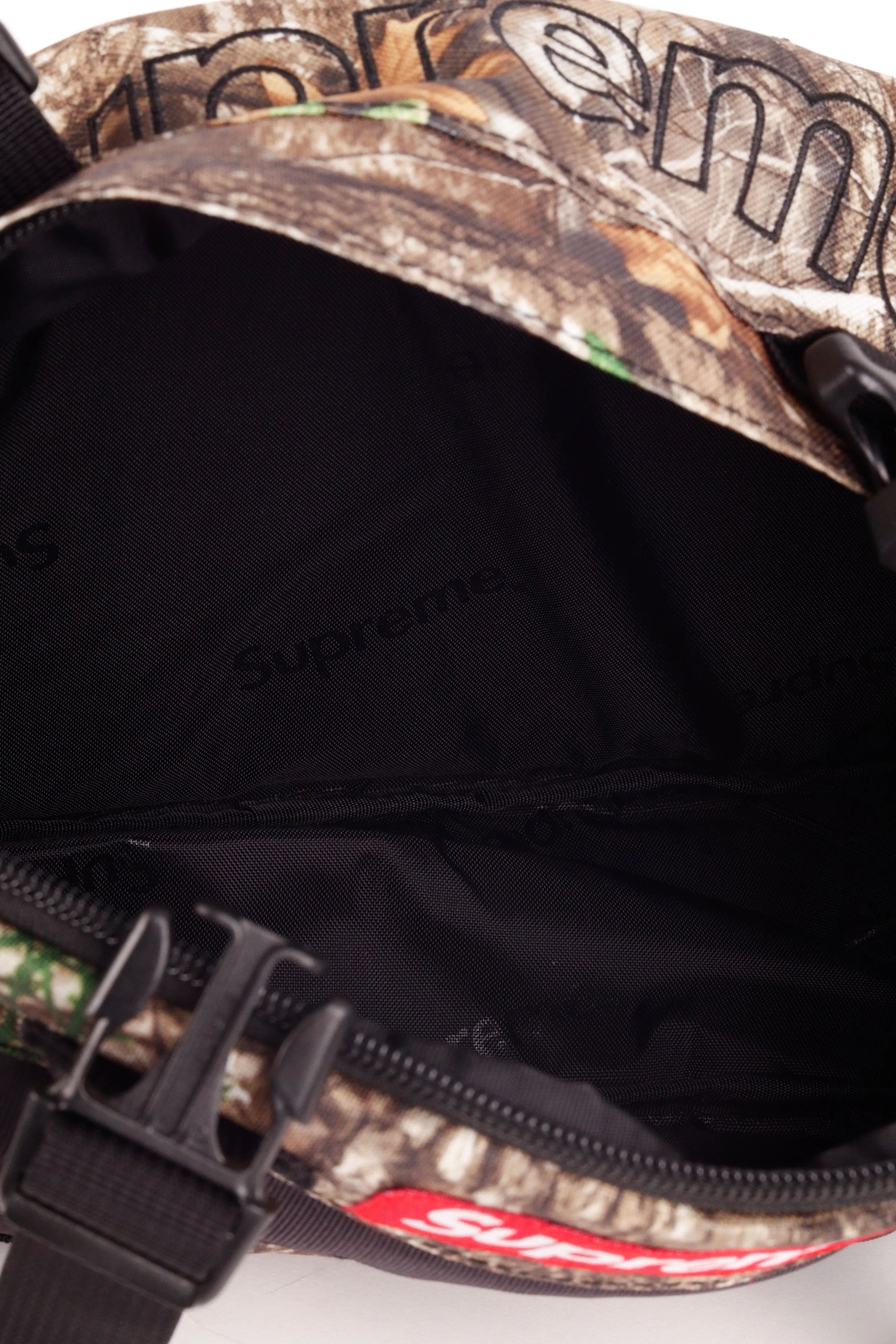 Supreme FW19 'Waist' Bag Real Tree Camo (2019)