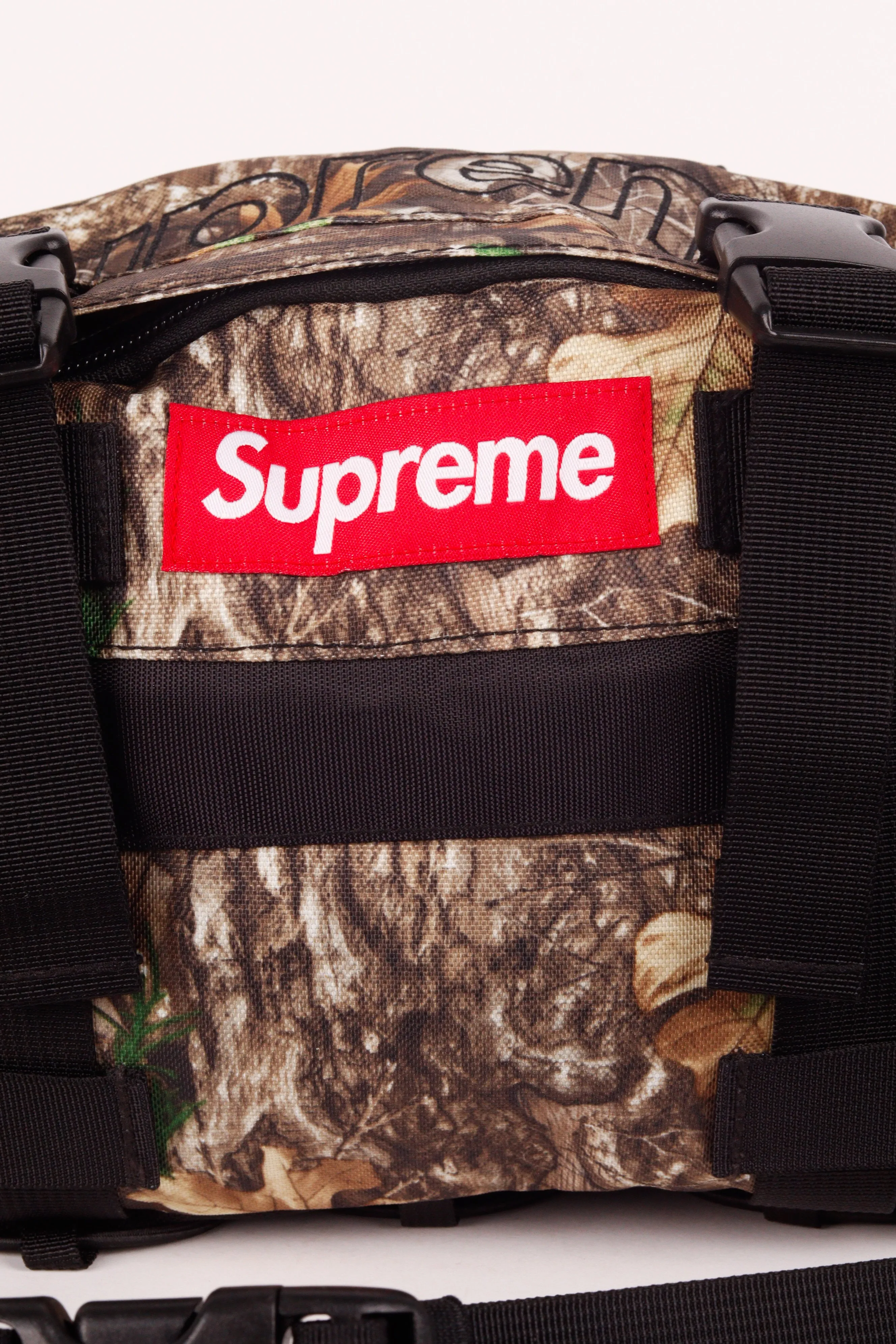 Supreme FW19 'Waist' Bag Real Tree Camo (2019)
