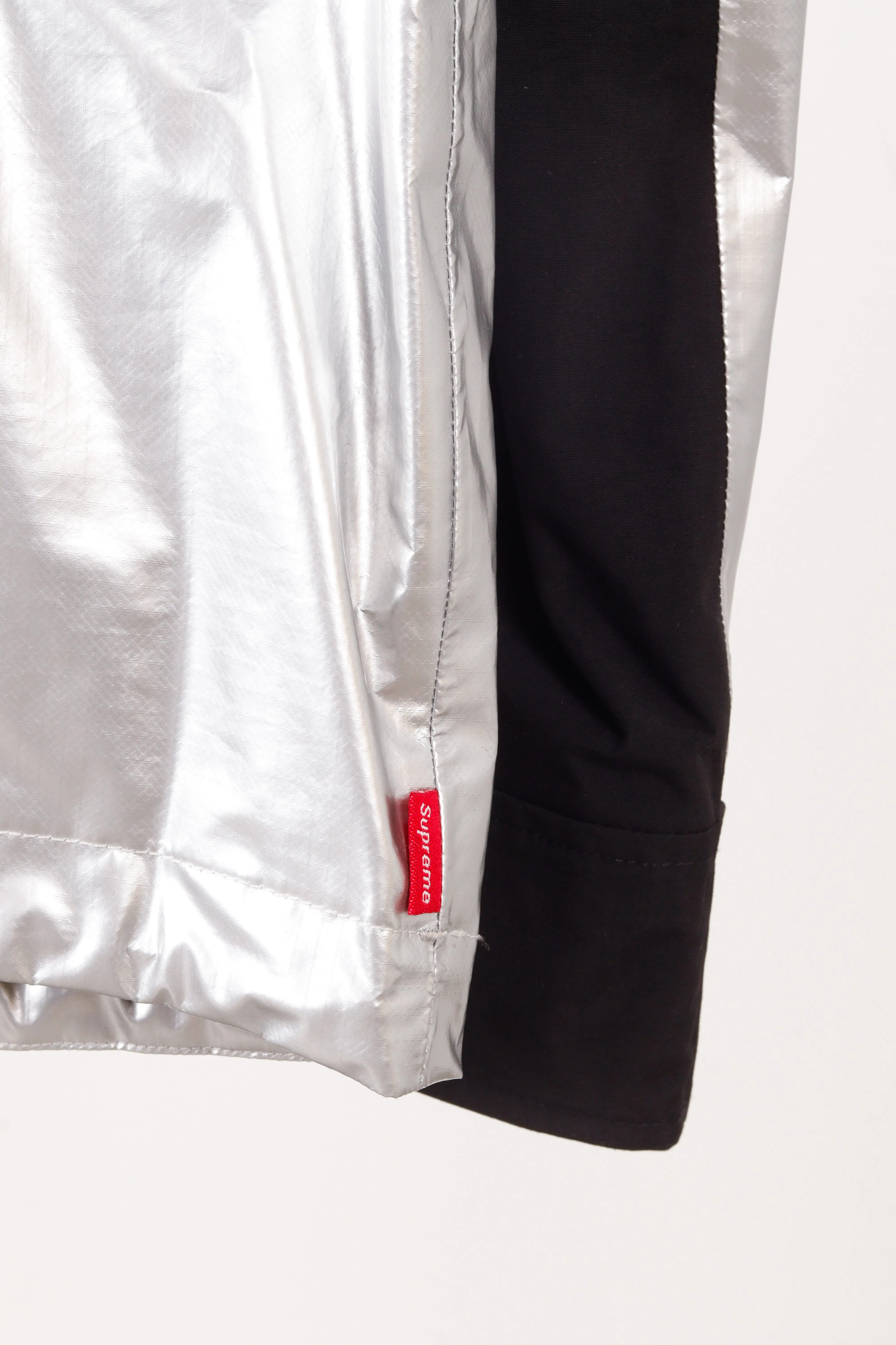 Supreme x The North Face SS18 'Metallic' Mountain Parka Silver (2018)