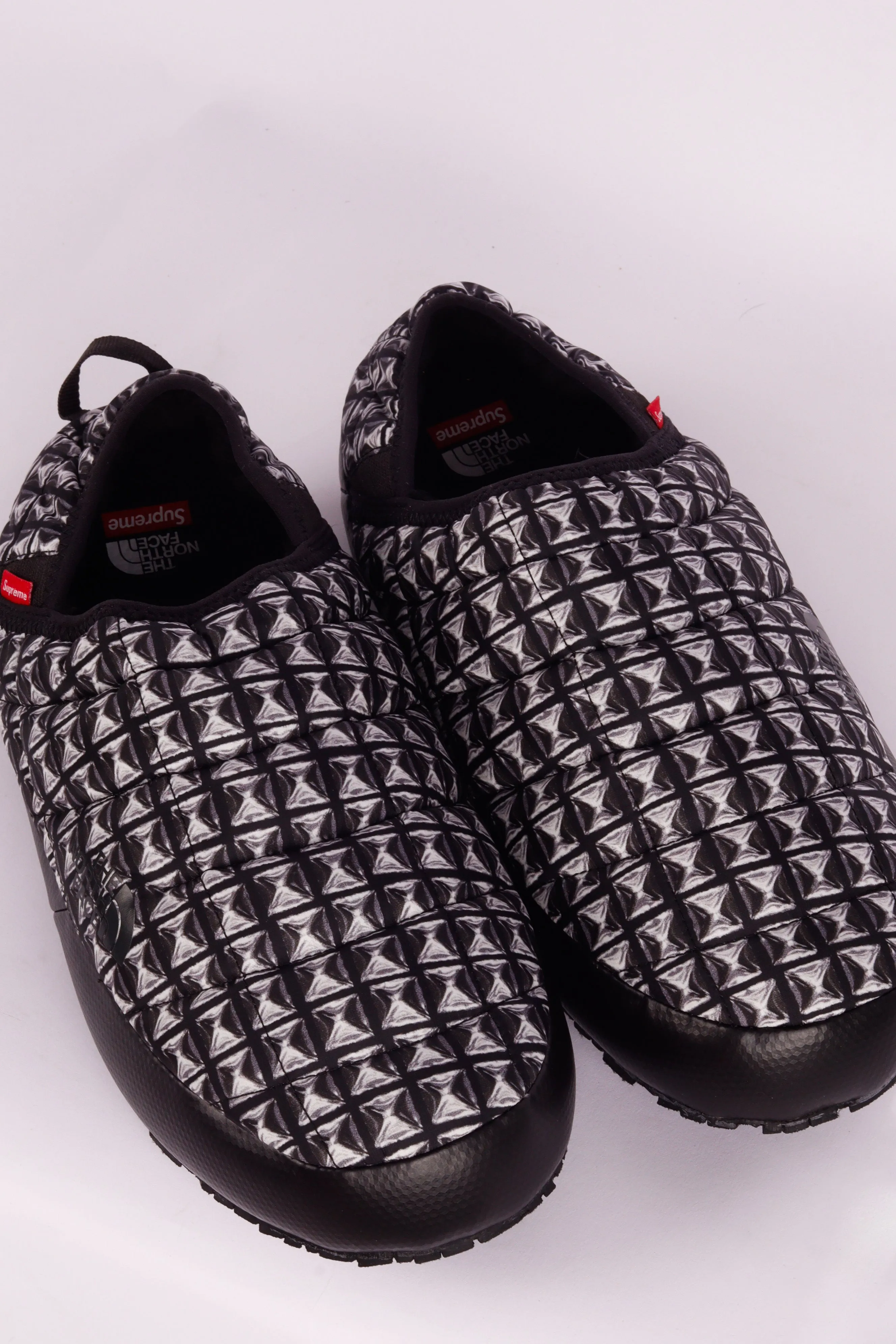 Supreme x The North Face SS21 Thermoball Traction Mule Supreme Black' (2021)